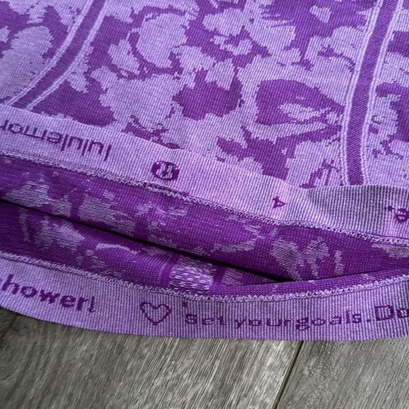 Lululemon Swiftly Tech Racerback
Heathered Tender Violet size 4 - Picture 7 of 8